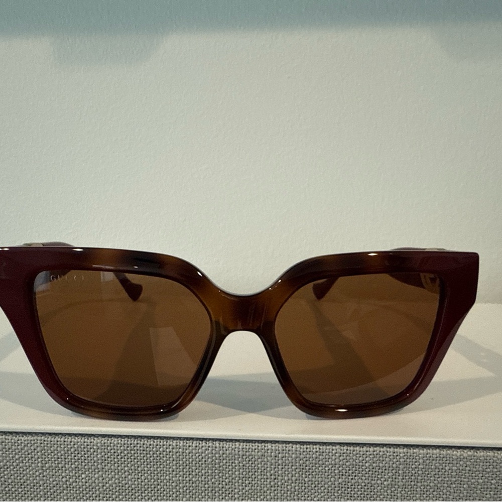 Gucci GG 1023S-009 Havana Burgundy/Brown Cat-Eye Women Sunglasses Made Italy